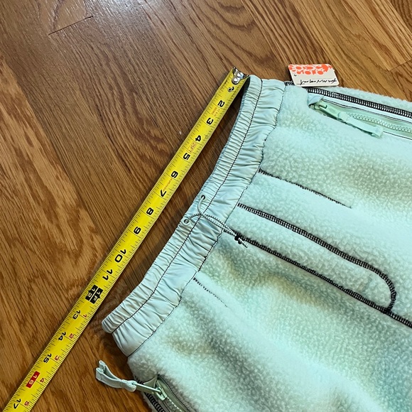 Free People Hit The Slopes Fleece pants Size Small NWT - Picture 7 of 13
